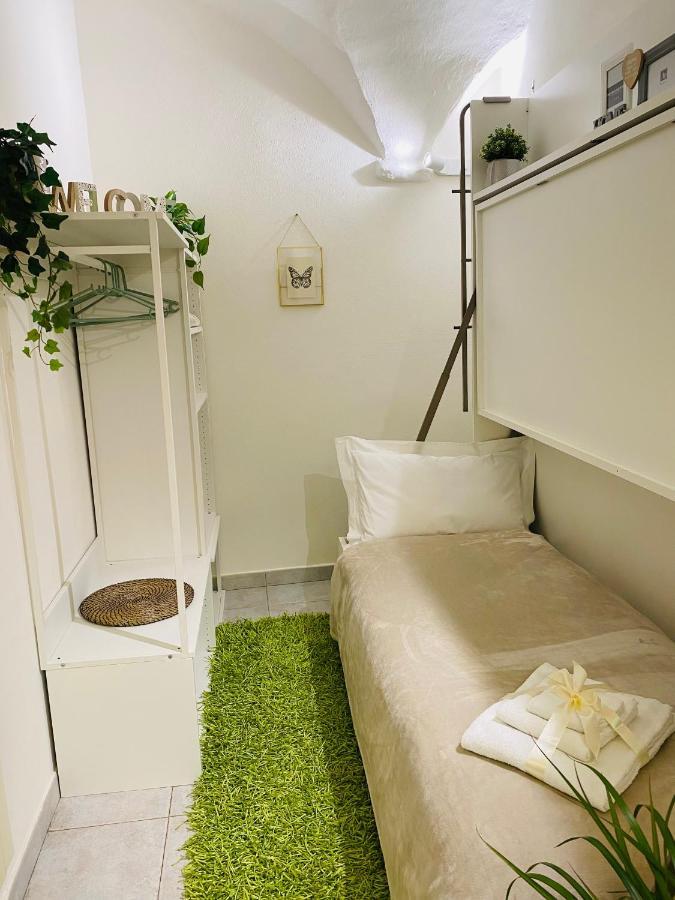 Casa Iryna Apartment Пиетра Лигуре Екстериор снимка