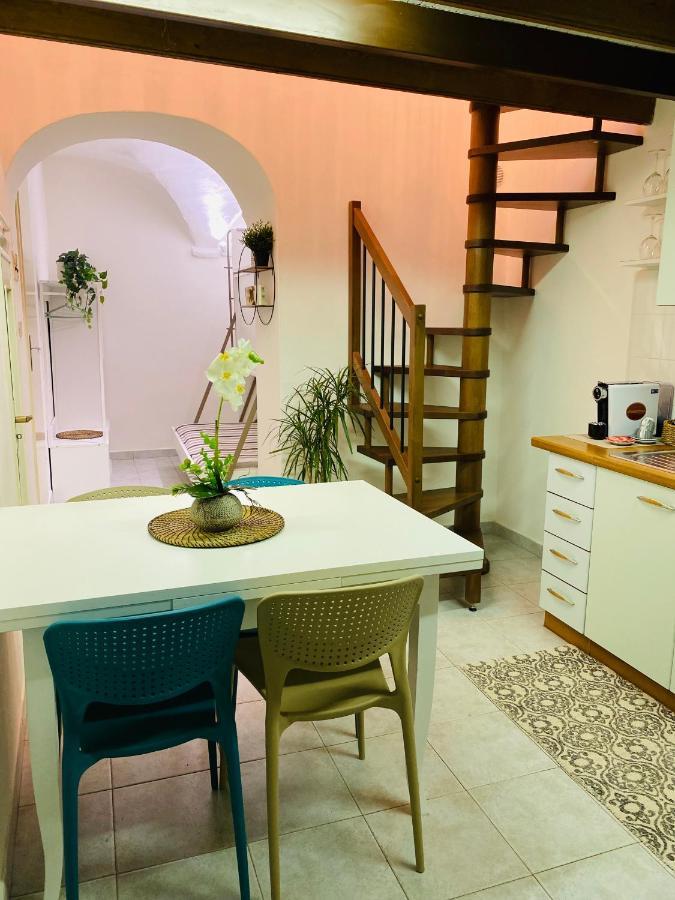 Casa Iryna Apartment Пиетра Лигуре Екстериор снимка