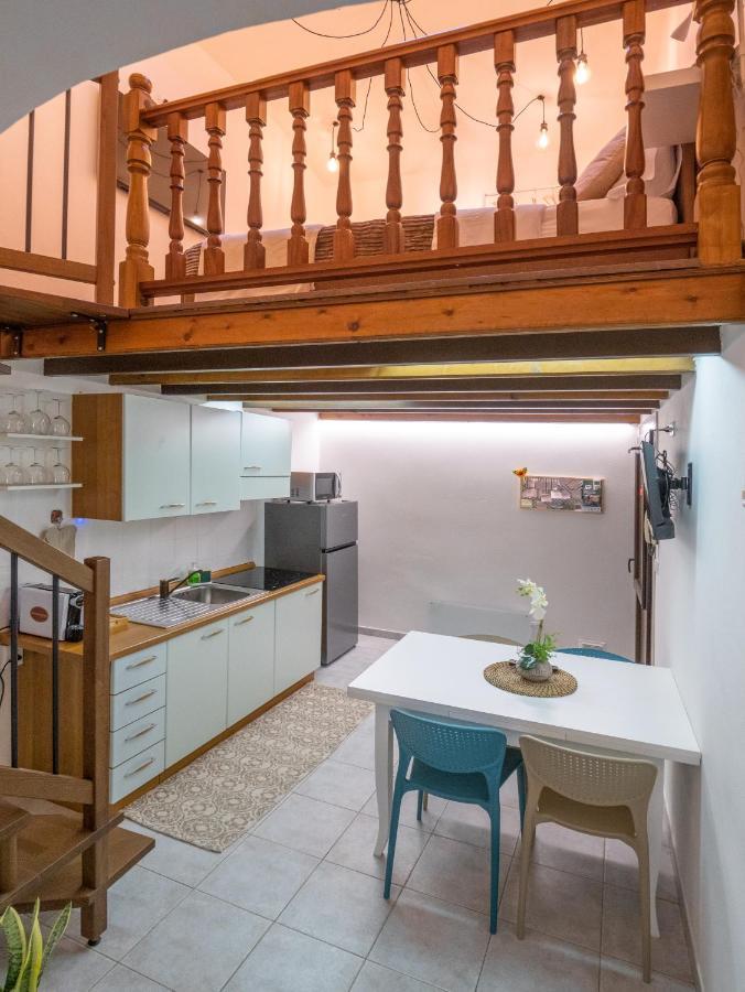 Casa Iryna Apartment Пиетра Лигуре Екстериор снимка