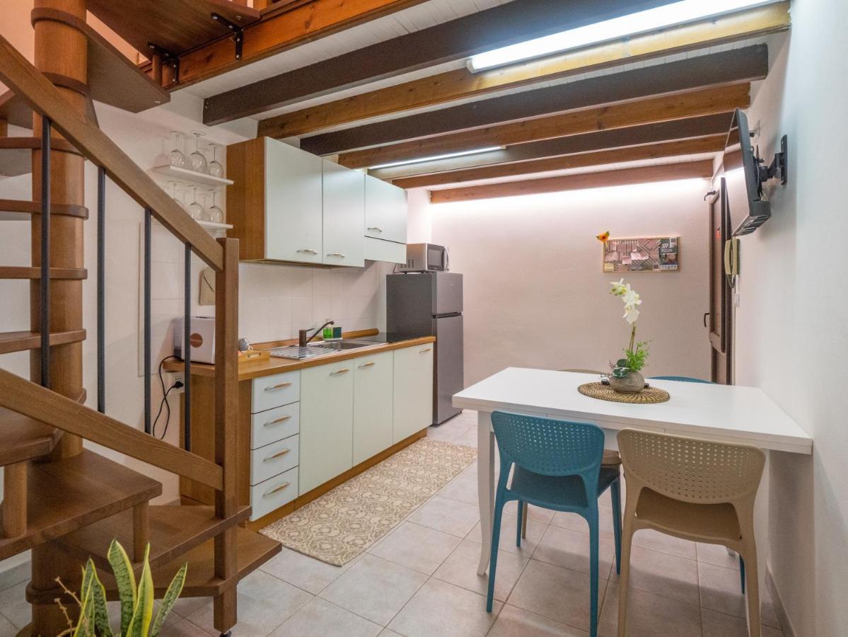 Casa Iryna Apartment Пиетра Лигуре Екстериор снимка